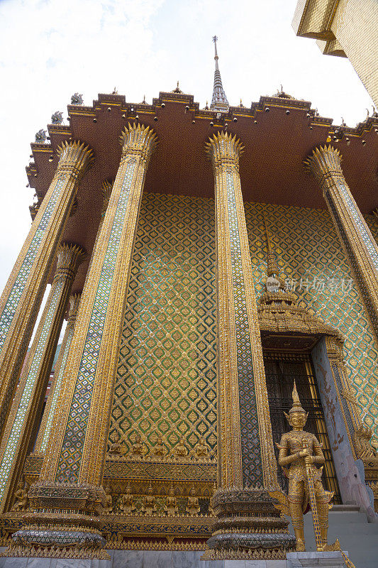 The Phra Mondop Wat Phra Kaew